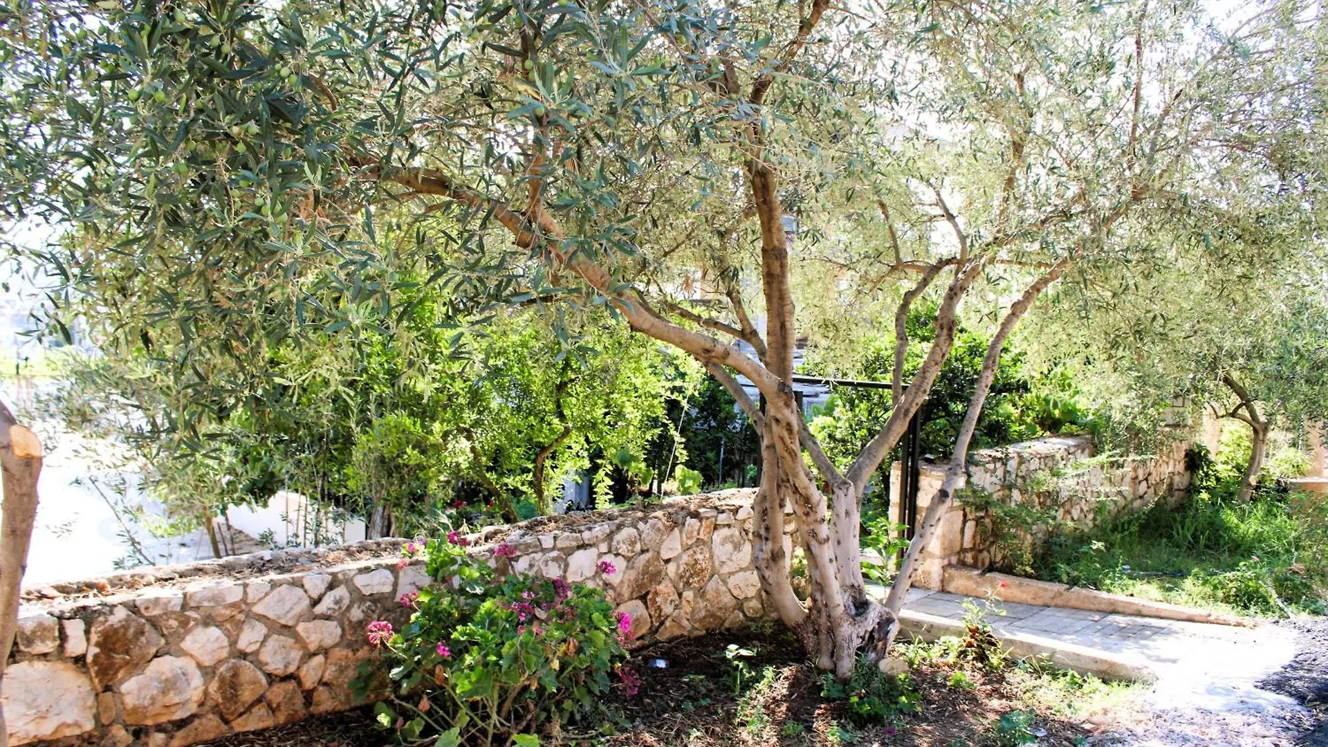 Keli Apartments Ksamil
